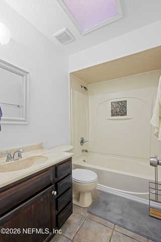 11477 FT CAROLINE LAKES Drive N, Jacksonville, FL 32225