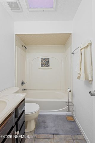 11477 FT CAROLINE LAKES Drive N, Jacksonville, FL 32225