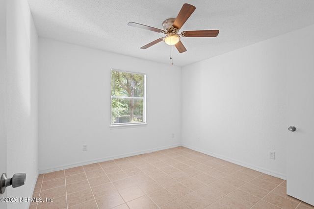 11477 FT CAROLINE LAKES Drive N, Jacksonville, FL 32225