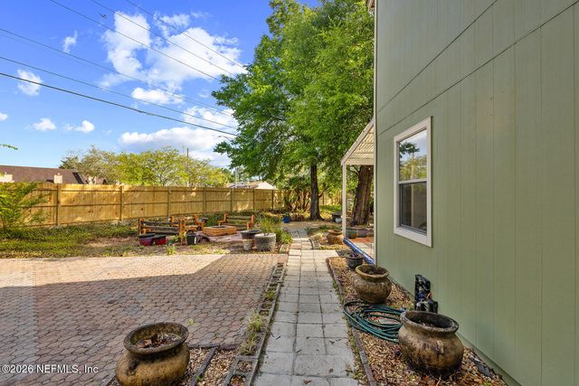 11477 FT CAROLINE LAKES Drive N, Jacksonville, FL 32225