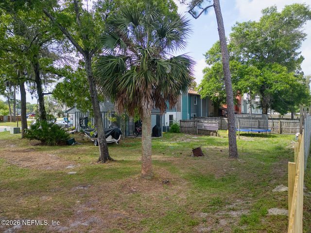 11477 FT CAROLINE LAKES Drive N, Jacksonville, FL 32225