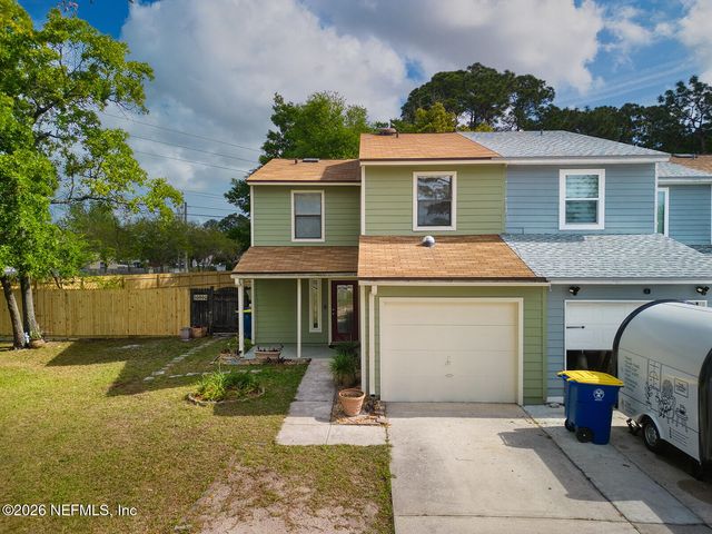 11477 FT CAROLINE LAKES Drive N, Jacksonville, FL 32225