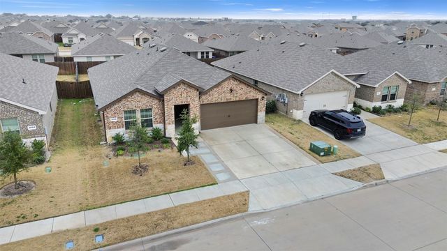 2038 Croton Avenue, Royse City, TX 75189