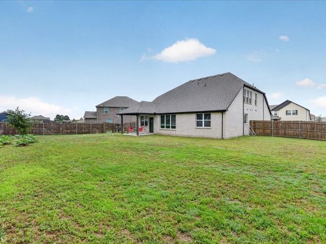 1624 Pavin Lane, Fort Worth, TX 76052