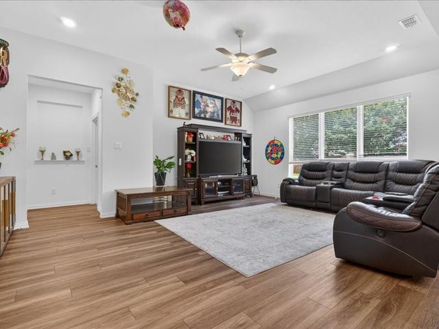 1624 Pavin Lane, Fort Worth, TX 76052