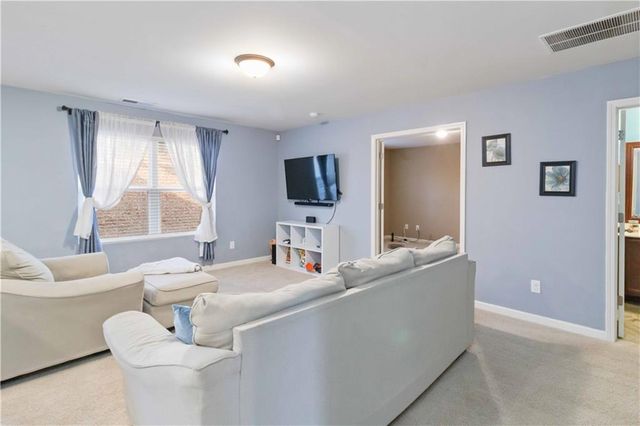 1562 Pointe South Circle, Bethlehem, GA 30620