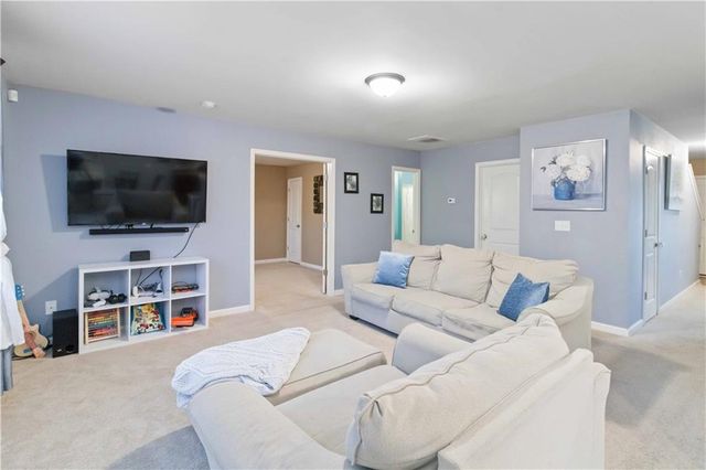 1562 Pointe South Circle, Bethlehem, GA 30620