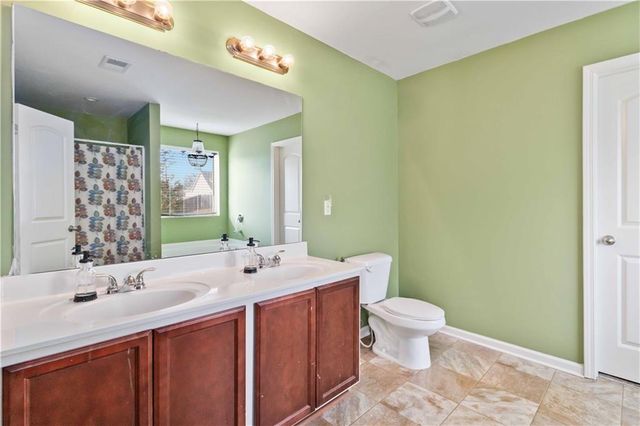 1562 Pointe South Circle, Bethlehem, GA 30620