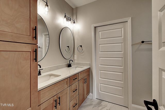 547 Catalina Court, Jonesborough, TN 37659