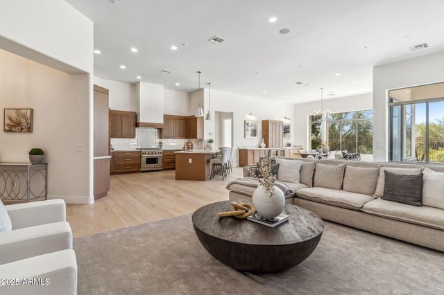 19910 N 84TH Street, Scottsdale, AZ 85255