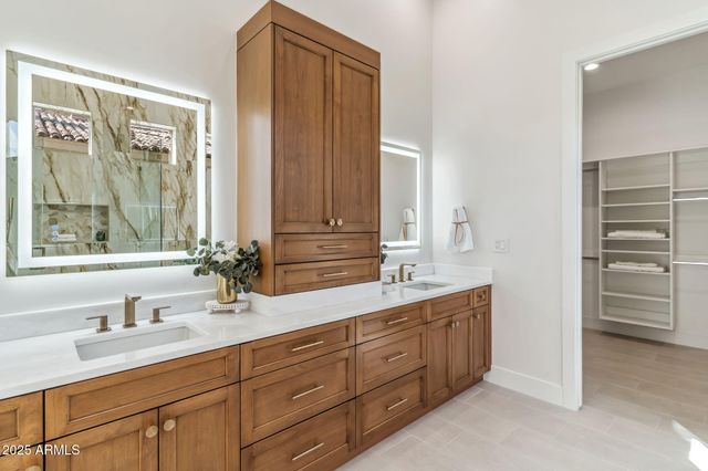 19910 N 84TH Street, Scottsdale, AZ 85255