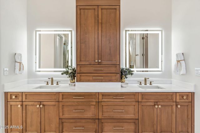 19910 N 84TH Street, Scottsdale, AZ 85255