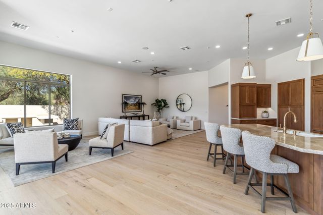 19910 N 84TH Street, Scottsdale, AZ 85255