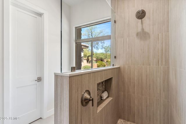 19910 N 84TH Street, Scottsdale, AZ 85255