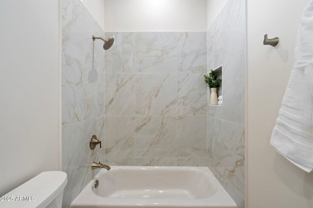 19910 N 84TH Street, Scottsdale, AZ 85255