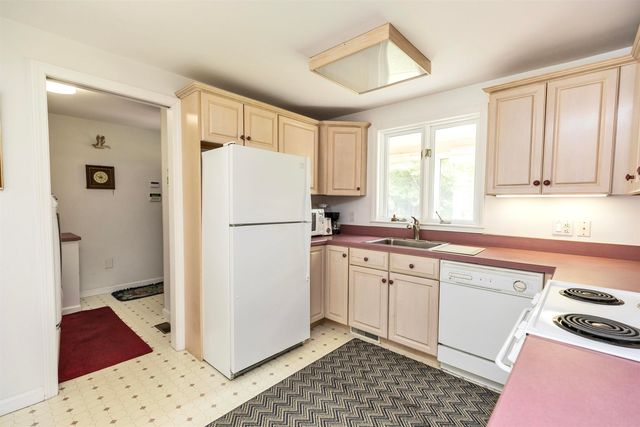 20 Ridgecrest Road, Jaffrey, NH 03452