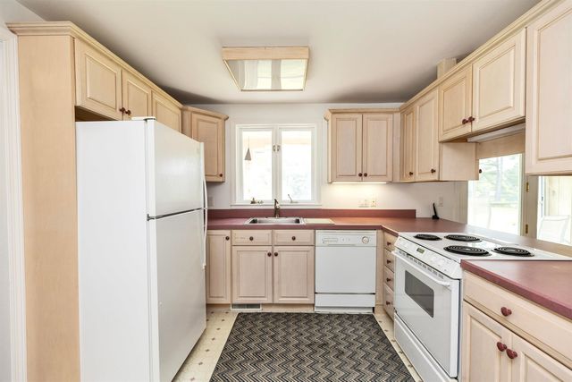 20 Ridgecrest Road, Jaffrey, NH 03452