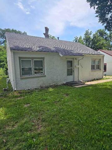 7229 Agnes Avenue, Kansas City, MO 64132
