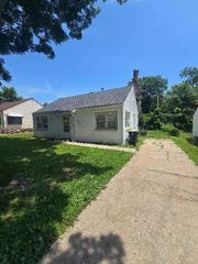 7229 Agnes Avenue, Kansas City, MO 64132