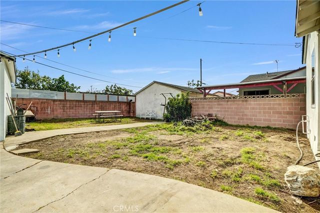 856 E Mcfadden Avenue, Santa Ana, CA 92707