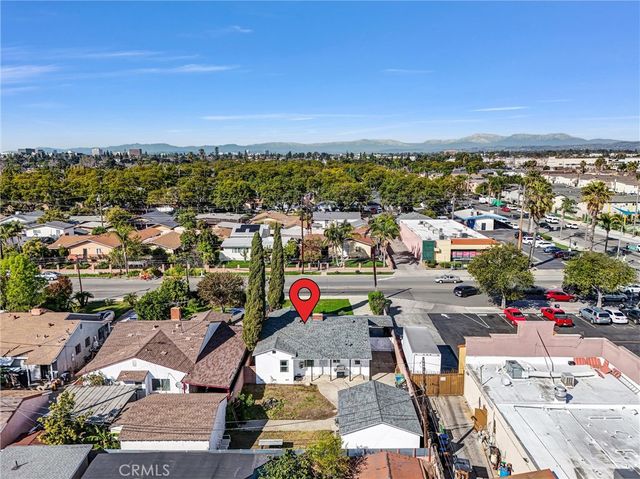 856 E Mcfadden Avenue, Santa Ana, CA 92707