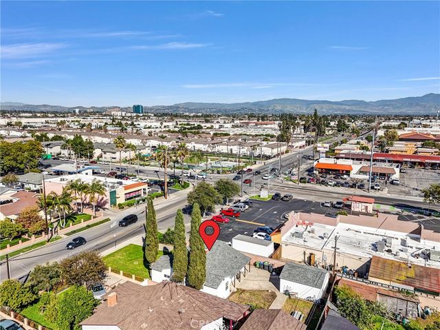 856 E Mcfadden Avenue, Santa Ana, CA 92707