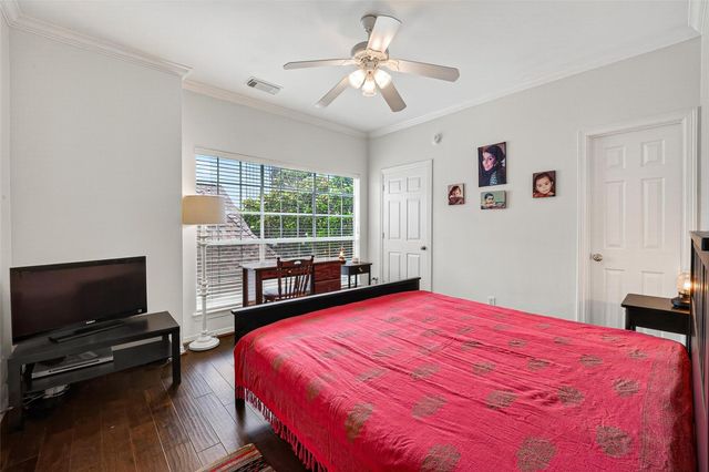 5202 Sagecircle Street S, Houston, TX 77056