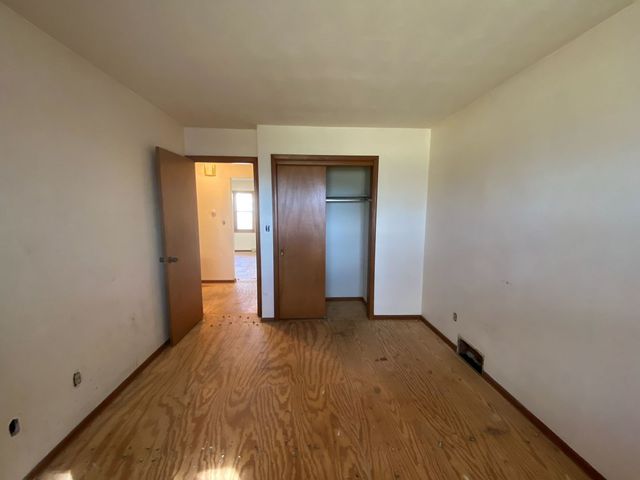 2221 Denver Drive, Rockford, IL 61108