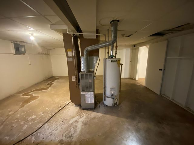 2221 Denver Drive, Rockford, IL 61108