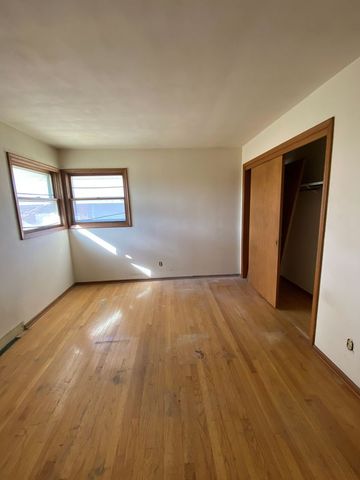 2221 Denver Drive, Rockford, IL 61108