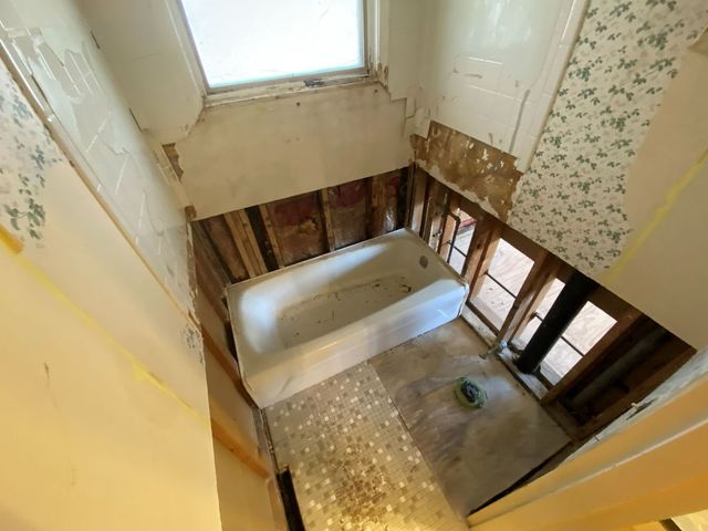 2221 Denver Drive, Rockford, IL 61108