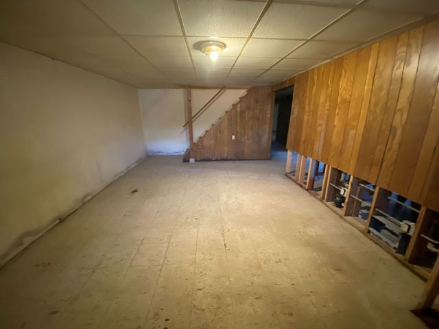 2221 Denver Drive, Rockford, IL 61108