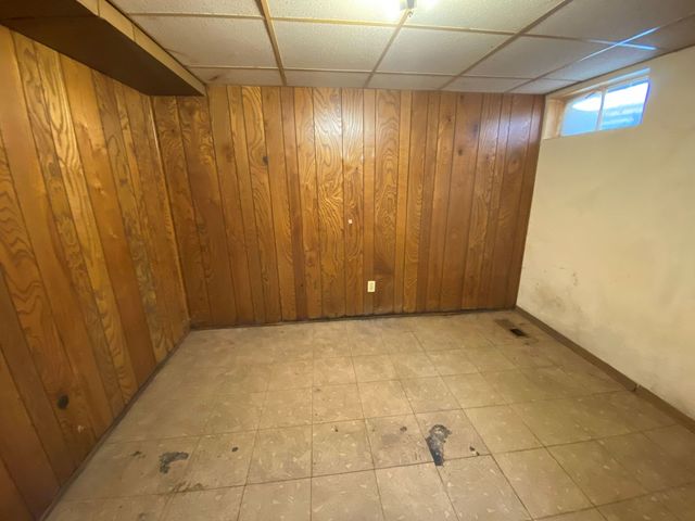 2221 Denver Drive, Rockford, IL 61108