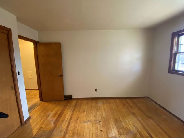 2221 Denver Drive, Rockford, IL 61108