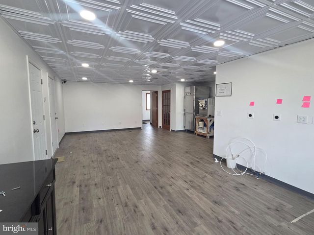 101 N BROADWAY, Pennsville, NJ 08070