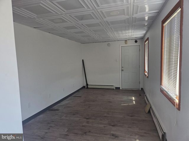 101 N BROADWAY, Pennsville, NJ 08070