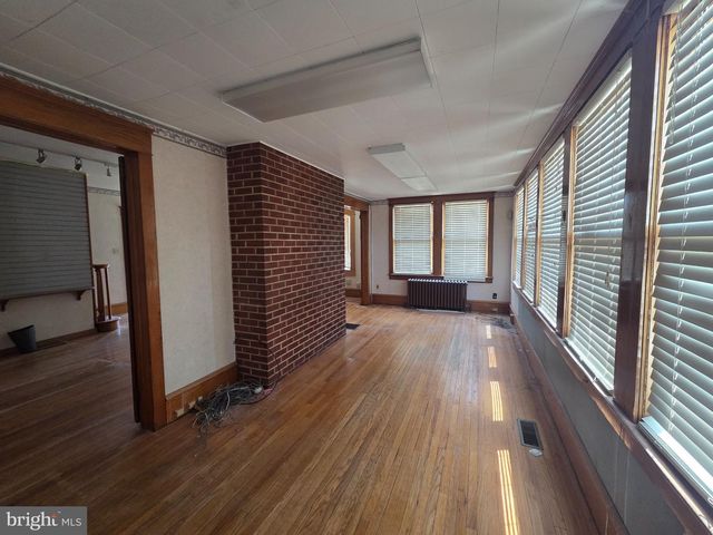 101 N BROADWAY, Pennsville, NJ 08070