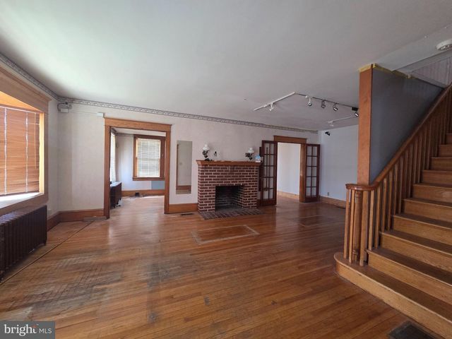 101 N BROADWAY, Pennsville, NJ 08070