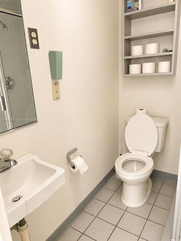 2930 NW 17th Terrace, Oakland Park, FL 33311