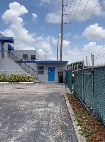 2930 NW 17th Terrace, Oakland Park, FL 33311