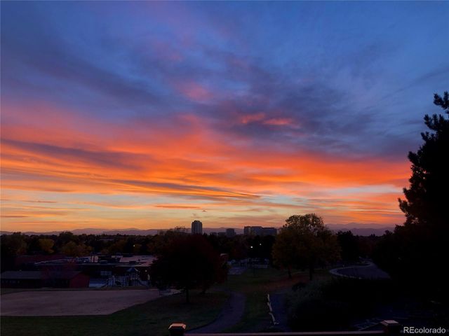 6043 S Geneva Court, Englewood, CO 80111