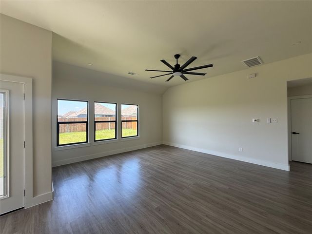 205 Reliance Road, Godley, TX 76044