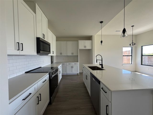 205 Reliance Road, Godley, TX 76044