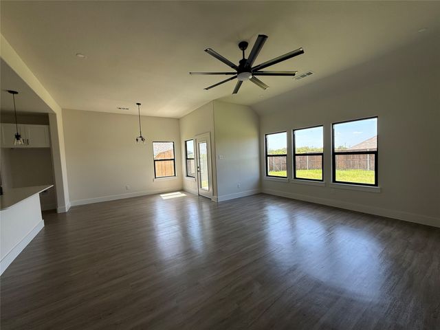 205 Reliance Road, Godley, TX 76044
