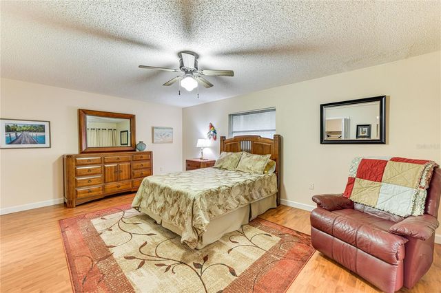 5008 MEDALIST ROAD, Sarasota, FL 34243