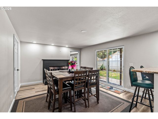 3835 WINSLOW Ave, Springfield, OR 97477