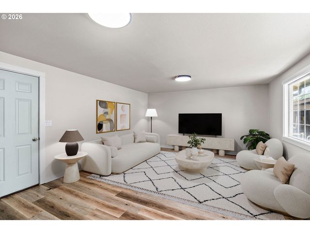 3835 WINSLOW Ave, Springfield, OR 97477