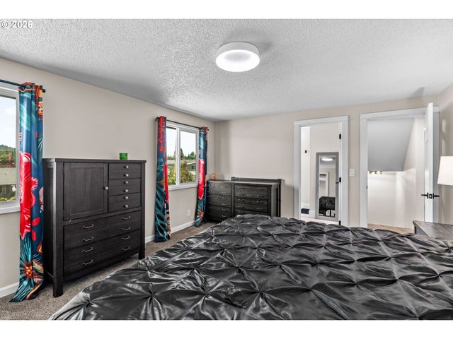 3835 WINSLOW Ave, Springfield, OR 97477