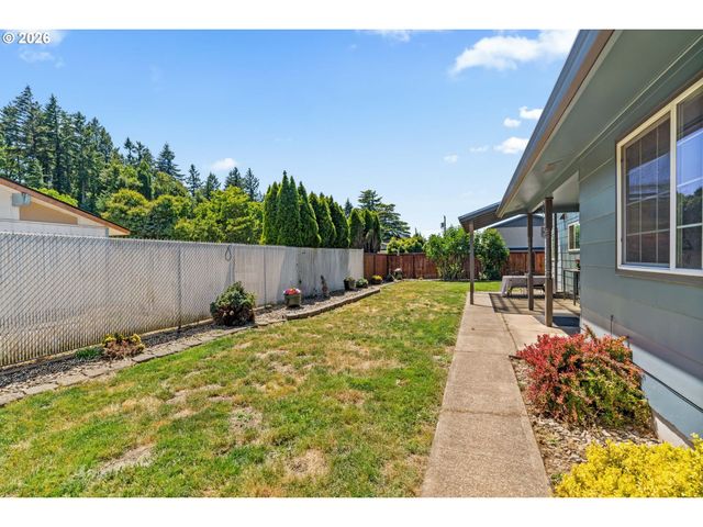 3835 WINSLOW Ave, Springfield, OR 97477
