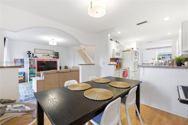 2817 NW 99th Ter, Sunrise, FL 33322